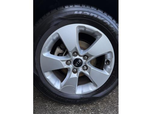 2017 Kia Soul Base