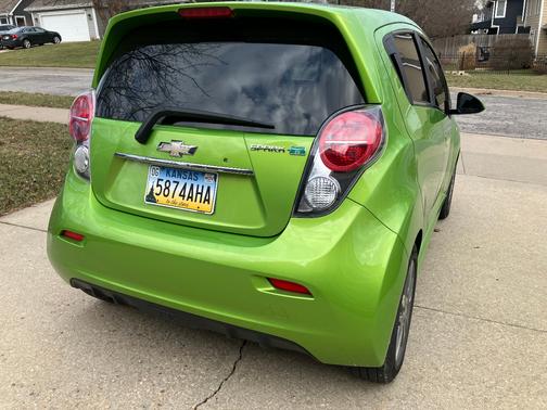 2015 Chevrolet Spark EV 2LT