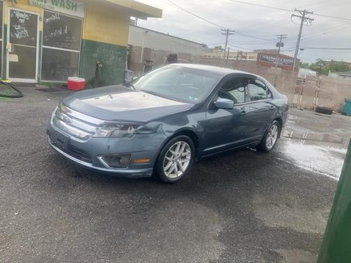 Green 2012 Ford Fusion SEL
