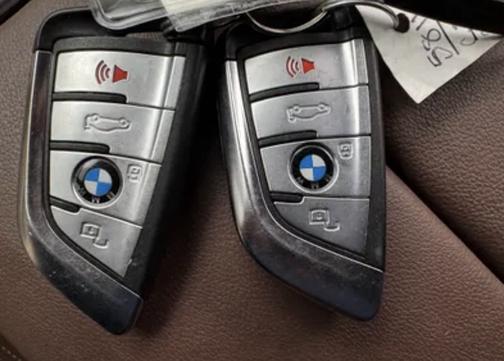 Black 2022 BMW X5 PHEV xDrive45e