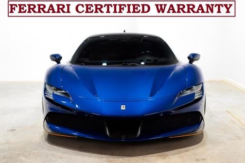 2023 Ferrari SF90 Stradale Base