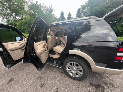 Black 2007 Ford Explorer Eddie Bauer