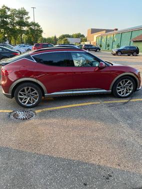 2023 Genesis GV60 Advanced