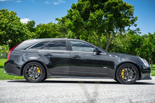 2013 Cadillac CTS-V Base