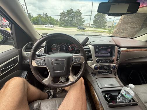 Black 2015 GMC Yukon Denali