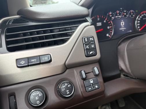 Black 2015 GMC Yukon Denali