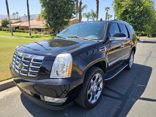 2012 Cadillac Escalade Luxury