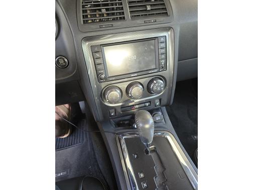 White 2012 Dodge Challenger SXT
