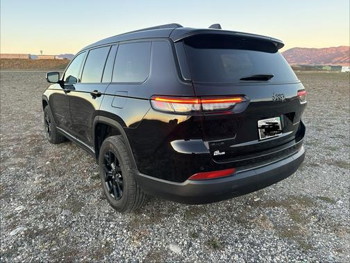 Black 2024 Jeep Grand Cherokee L Altitude X