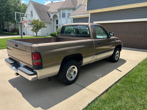 2000 Dodge Ram 1500 Base