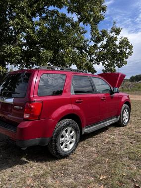 Red 2010 Mazda Tribute i Grand Touring