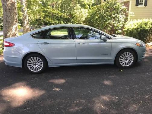 2013 Ford Fusion Hybrid SE Hybrid
