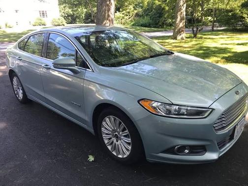 2013 Ford Fusion Hybrid SE Hybrid