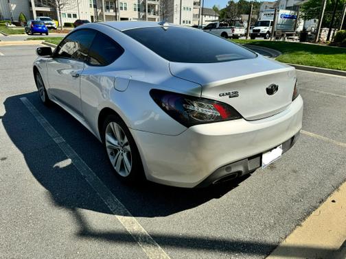 2011 Hyundai Genesis Coupe 2.0T
