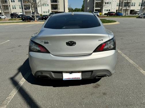 2011 Hyundai Genesis Coupe 2.0T