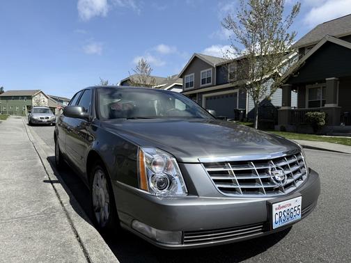 2007 Cadillac DTS Base