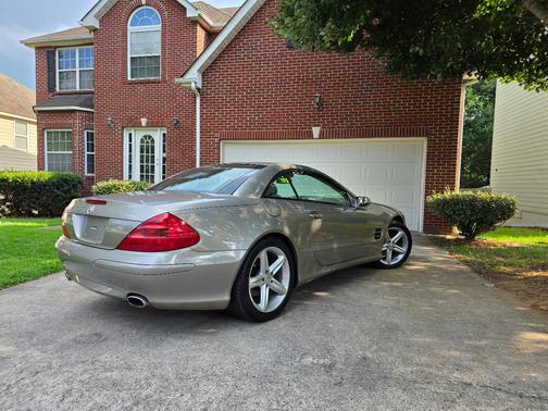 Gold 2006 Mercedes-Benz SL-Class SL500 Roadster