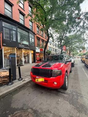 Red 2008 Ford Expedition Limited