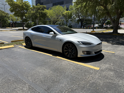 2017 Tesla Model S 75D