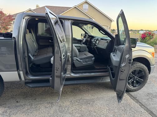 Gray 2014 Ford F-150 XLT