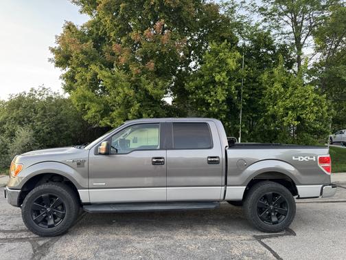 Gray 2014 Ford F-150 XLT