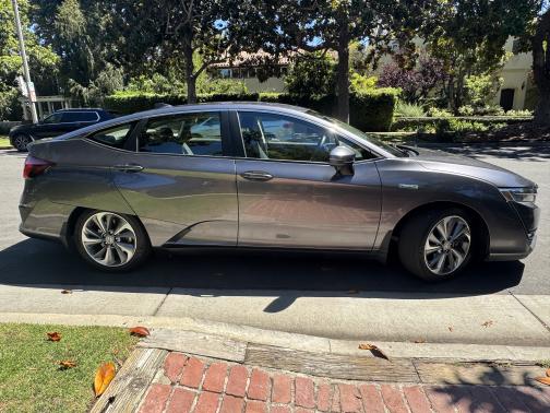 2018 Honda Clarity Plug-In Hybrid Base