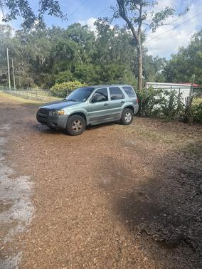 2005 Ford Escape XLS