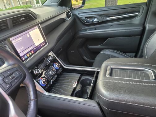 Black 2021 GMC Yukon Denali