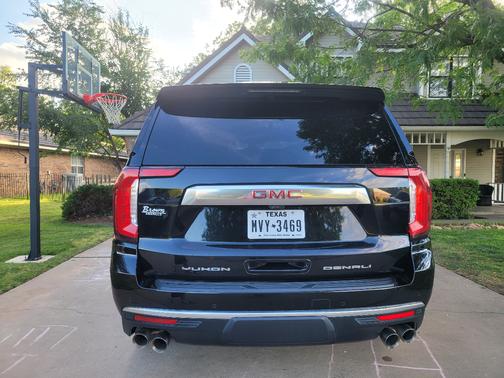 Black 2021 GMC Yukon Denali