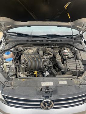 Silver 2015 Volkswagen Jetta 2.0L Base
