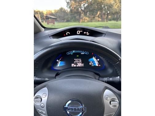 2017 Nissan Leaf SL
