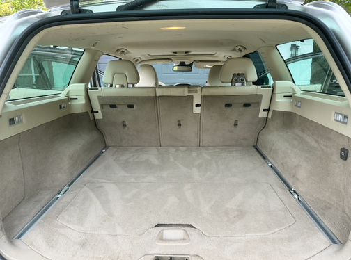 Gold 2013 Volvo XC70 3.2 Platinum