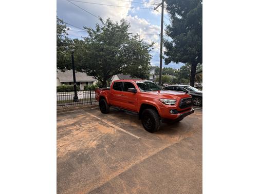2017 Toyota Tacoma SR5