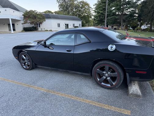 2013 Dodge Challenger SXT