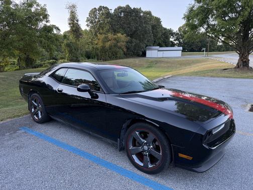 2013 Dodge Challenger SXT
