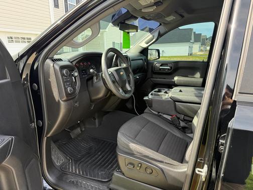 Black 2023 Chevrolet Silverado 1500 Custom