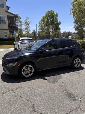 Black 2022 Hyundai KONA SEL