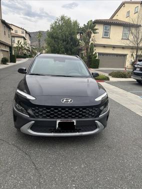 Black 2022 Hyundai KONA SEL