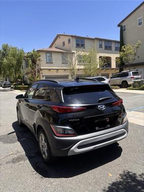 Black 2022 Hyundai KONA SEL