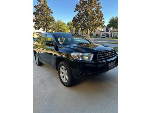 2010 Toyota Highlander Base