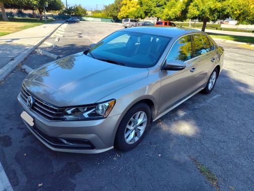 2016 Volkswagen Passat 1.8T S