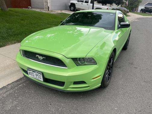 2014 Ford Mustang V6