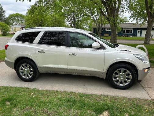 White 2012 Buick Enclave Leather