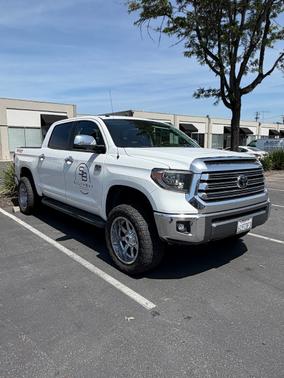 White 2018 Toyota Tundra 1794