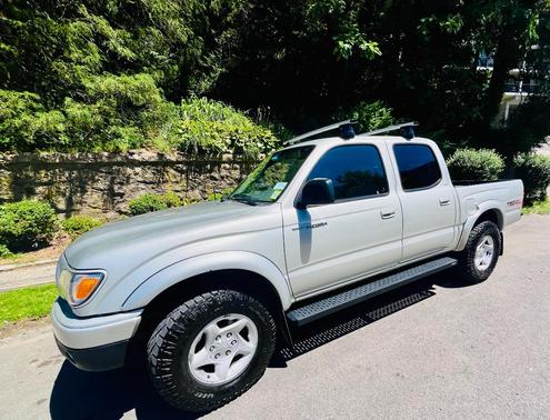 Silver 2003 Toyota Tacoma PreRunner Double Cab