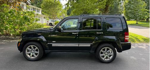 Black 2012 Jeep Liberty Sport