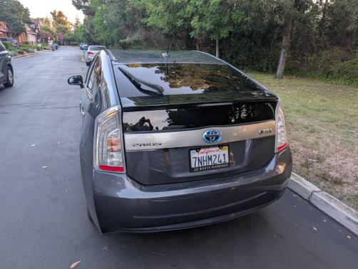 2015 Toyota Prius Plug-in Base