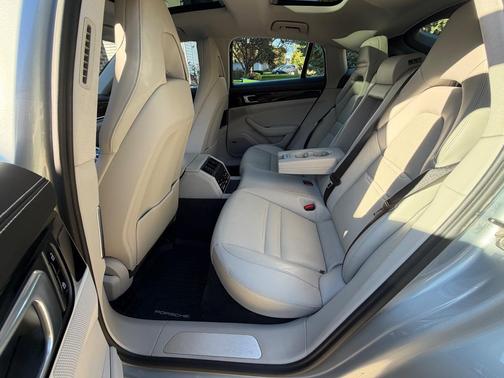Silver 2020 Porsche Panamera 4 E-Hybrid 10 Years Edition