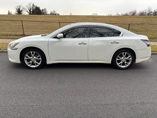 2012 Nissan Maxima SV