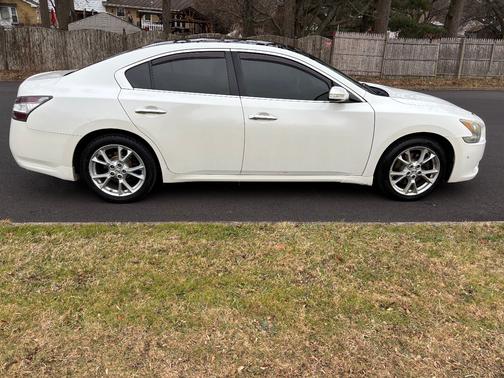 2012 Nissan Maxima SV